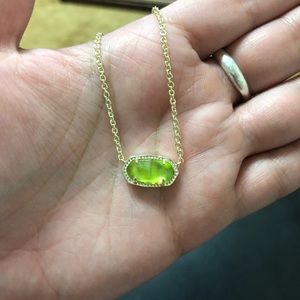 Kendra Scott necklace